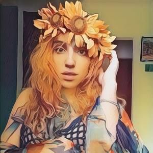 Meet your Posher, Alexis